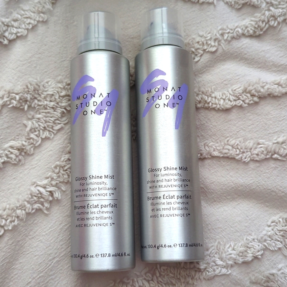 Monat Glossy Shine Mist